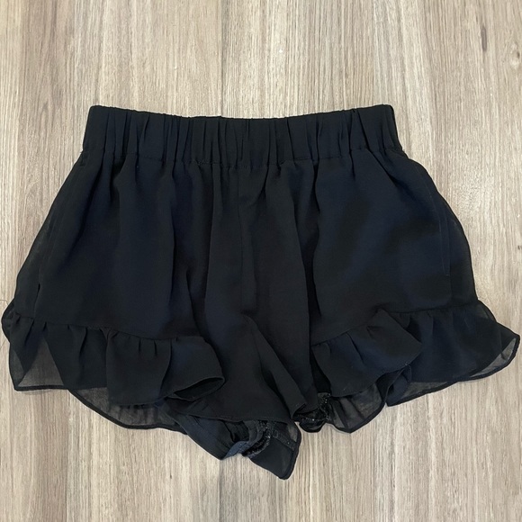 Repop Ruffle Shorts, Size S - Picture 3 of 6